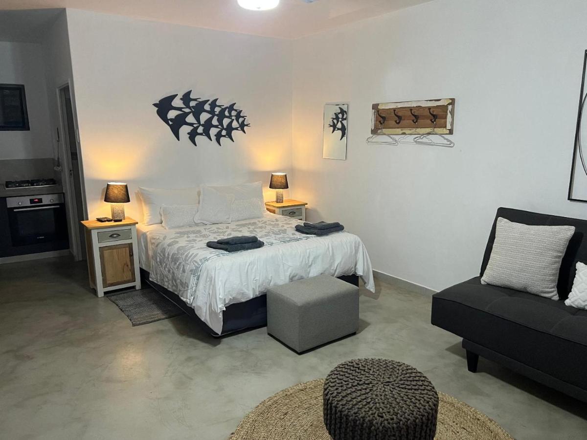 Linga Futhi Beach Cottages Port Saint Johnʼs Стая снимка